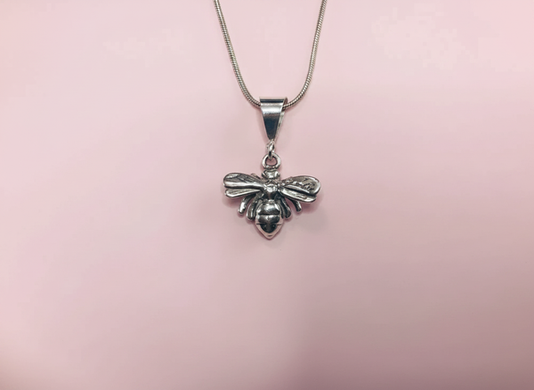 Bumble Bee pendant