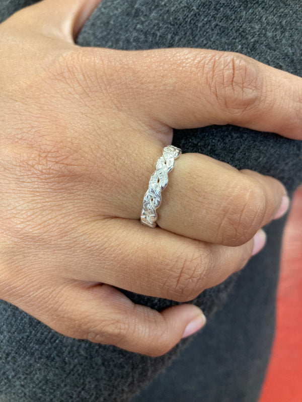 Prince Edward Island Waves  Ring Band (fieldstone pattern)