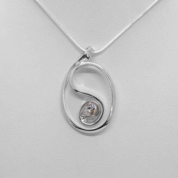 New Beginning Pendant April / Diamond