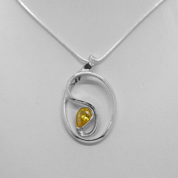 New Beginning Pendant November / Citrine