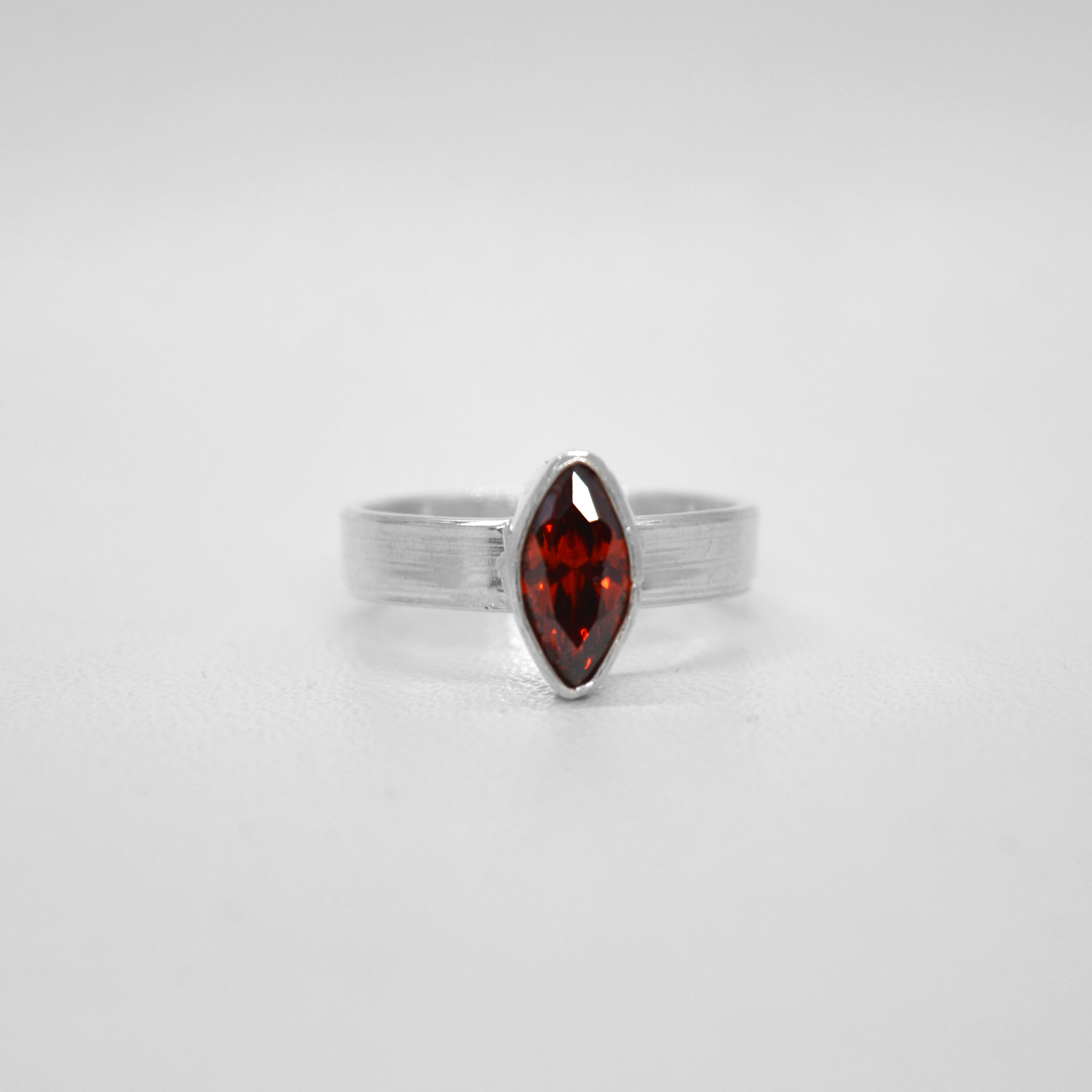 Marquis Smooth Band Ring (Garnet Cubic Zirconia)