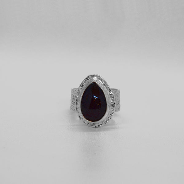 Teardrop Garnet ring with Sand Bezel & Band